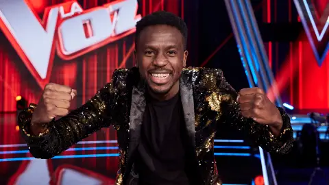 Kelly, el ganador de 'La Voz' tras una repesca: de empezar con Alejandro Sanz a dar la victoria a Laura Pausini Kelly, el ganador de 'La Voz' tras una repesca: de empezar con Alejandro Sanz a dar la victoria a Laura Pausini