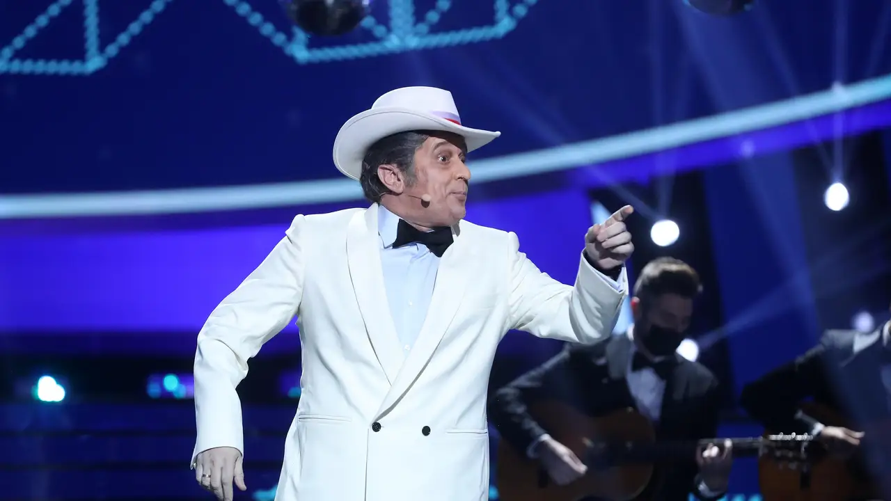 El Monaguillo le canta ‘A J. R.’ como Pepe da Rosa
