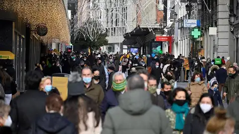 La madrileña calle Preciados, donde fueron detenidos los autores del apuñalamiento. La madrileña calle Preciados, donde fueron detenidos los autores del apuñalamiento.