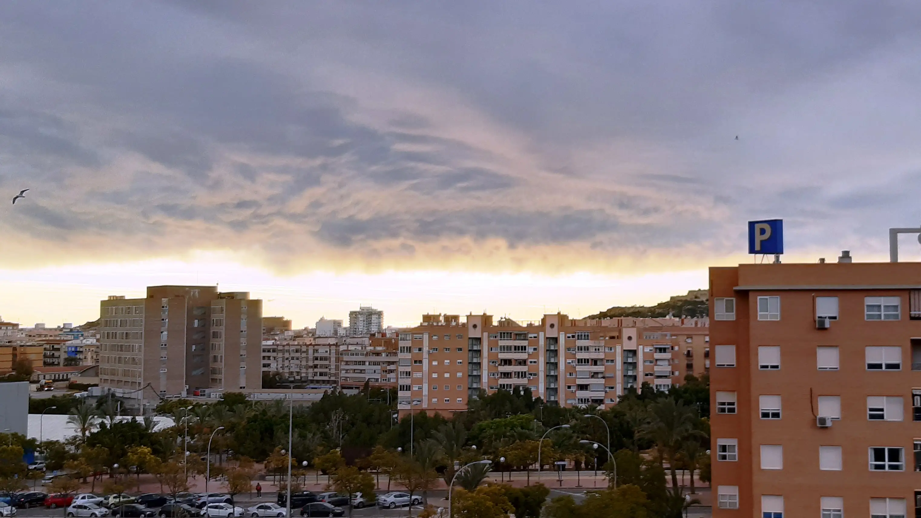 Nubes este lunes sobre Alicante