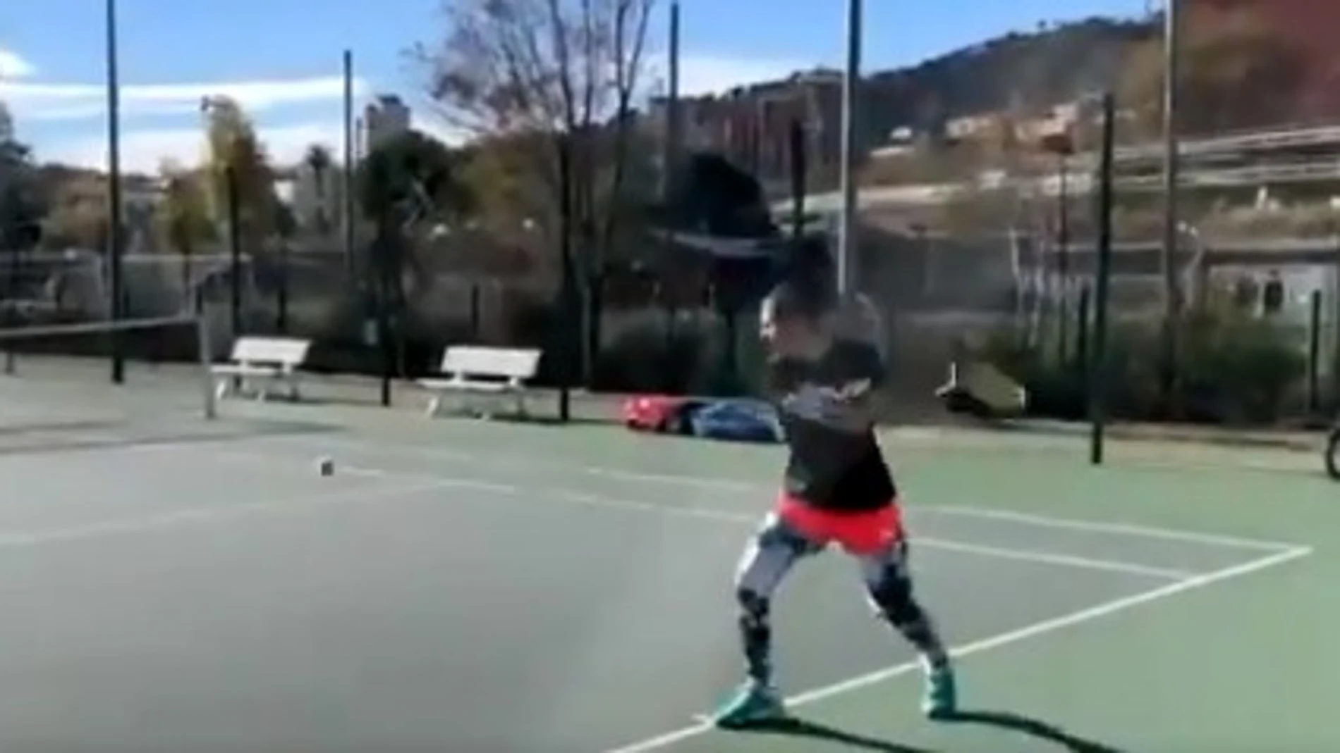 Carla Suárez vuelve a jugar al tenis Carla Suárez vuelve a jugar al tenis