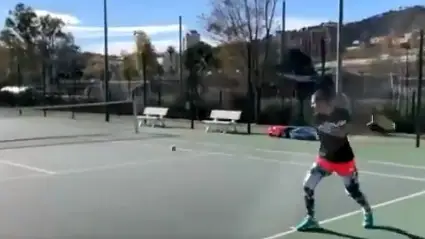 Carla Suárez vuelve a jugar al tenis Carla Suárez vuelve a jugar al tenis