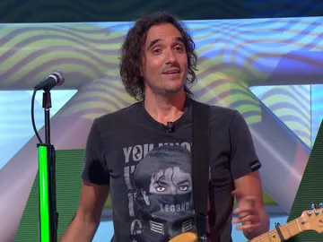 Jorge Fernández le llama la atención a Joaquín en ‘La ruleta de la suerte’: “¡Eh, que te vienes muy arriba!” Jorge Fernández le llama la atención a Joaquín en ‘La ruleta de la suerte’: “¡Eh, que te vienes muy arriba!”