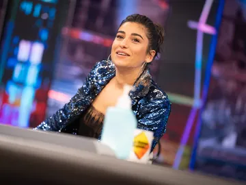 Las bonitas palabras de Miguel Herrán a Carolina Yuste en 'El Hormiguero 3.0': "Qué mujer más mujer" Las bonitas palabras de Miguel Herrán a Carolina Yuste en 'El Hormiguero 3.0': "Qué mujer más mujer"