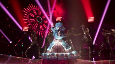 Caniche se convierte en toda una reina del pop con ‘Firework’ de Katy Perry