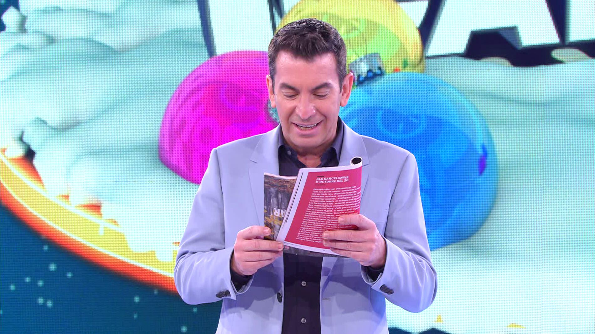 "&iexcl;C&oacute;mo est&aacute;n los astros!": Arturo Valls descubre lo que le depara su hor&oacute;scopo