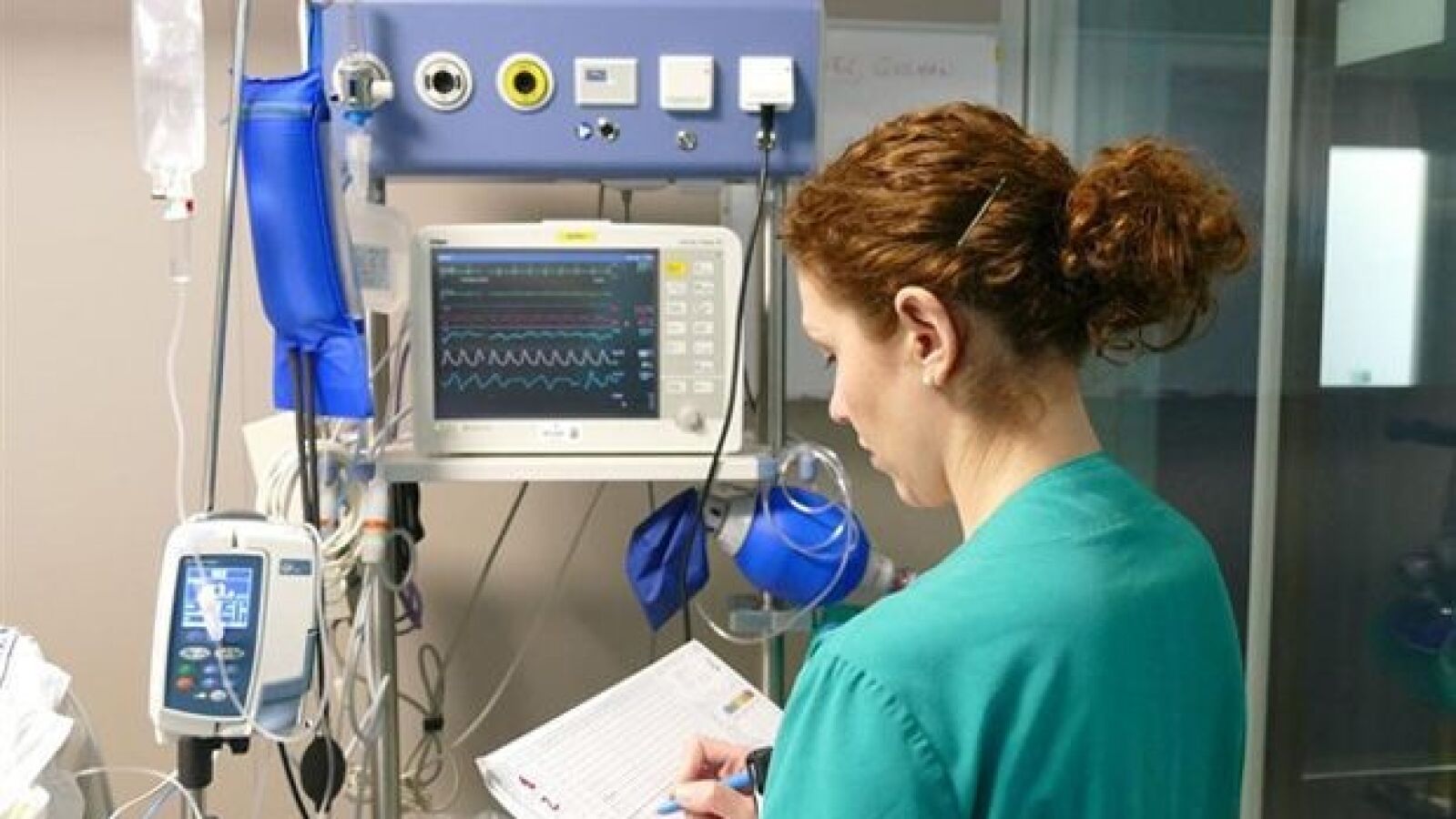 Uno de cada 3 sanitarios necesita ayuda psicológica por el coronavirus: 