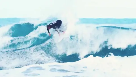 Campeonato de surf en la playa de Las Canteras, Canarias Campeonato de surf en la playa de Las Canteras, Canarias
