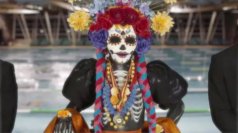 La dura disciplina en la que triunfa Catrina: "La natación exige dar lo mejor de ti" La dura disciplina en la que triunfa Catrina: "La natación exige dar lo mejor de ti"