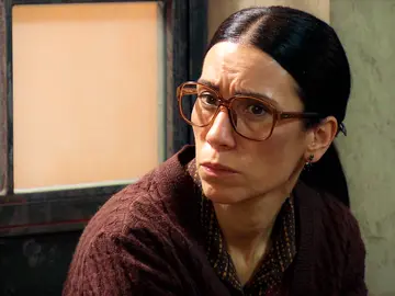 Manolita, desconcertada ante la reacción de pánico de Loreto Manolita, desconcertada ante la reacción de pánico de Loreto