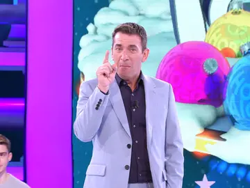 El mensaje de Arturo Valls a todos los padres y madres que ayudan a sus hijos con los trabajos del colegio El mensaje de Arturo Valls a todos los padres y madres que ayudan a sus hijos con los trabajos del colegio