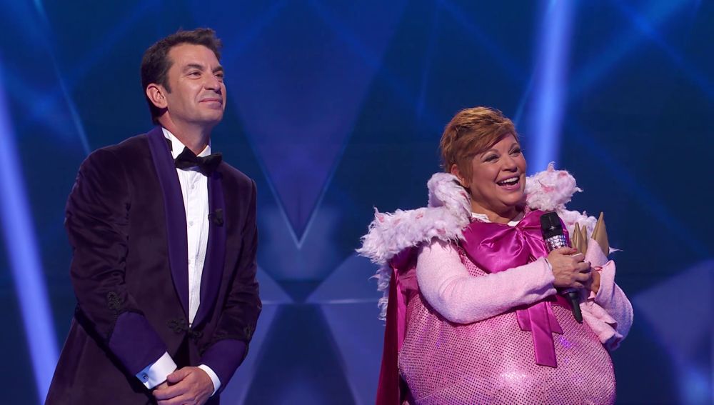 ‘Mask Singer’ logra lo imposible: Terelu Campos era la Cerdita y Javier Ambrossi conquista con un striptease