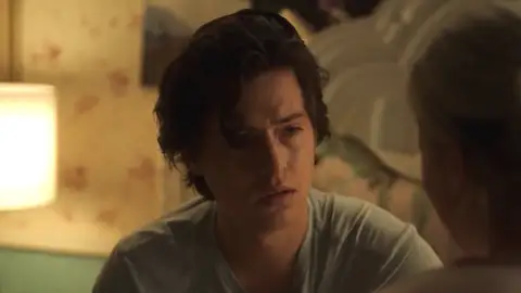 Cole Sprouse como Jughead en 'Riverdale' Cole Sprouse como Jughead en 'Riverdale'