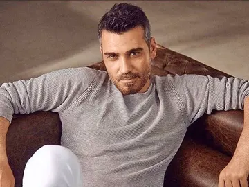 Le llaman el George Clooney turco: las imágenes más seductoras de Caner Cindoruk, Sarp en 'Mujer' Le llaman el George Clooney turco: las imágenes más seductoras de Caner Cindoruk, Sarp en 'Mujer'