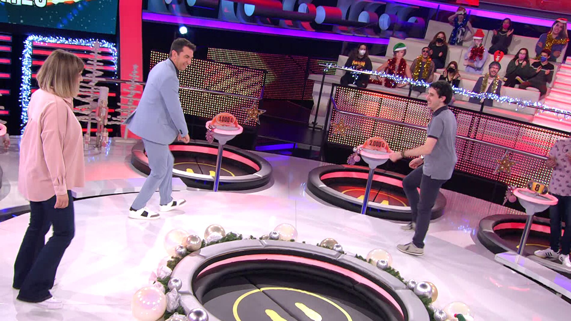 &iexcl;Subid&oacute;n en '&iexcl;Ahora caigo!'! &Aacute;lvaro ense&ntilde;a a bailar 'shuffle dance' a Arturo Valls