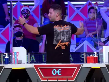 Un concursante de ‘La ruleta de la suerte’, a punto de abandonar el plató por su tremenda mala suerte Un concursante de ‘La ruleta de la suerte’, a punto de abandonar el plató por su tremenda mala suerte