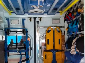 Interior de una ambulancia de Soporte Vital Básico Avanzado. Interior de una ambulancia de Soporte Vital Básico Avanzado.