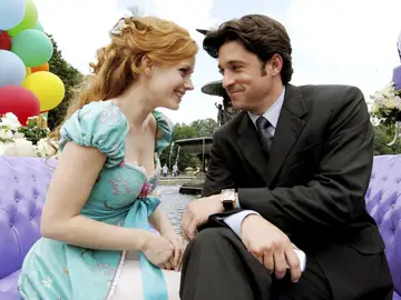 Amy Adams y Patrick Dempsey en 'Encantada' Amy Adams y Patrick Dempsey en 'Encantada'