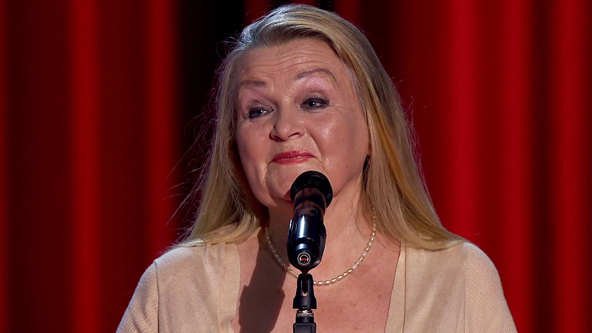 Los coaches lloran con la dura historia de Naida Abanovich en 'La Voz Senior' Los coaches lloran con la dura historia de Naida Abanovich en 'La Voz Senior'