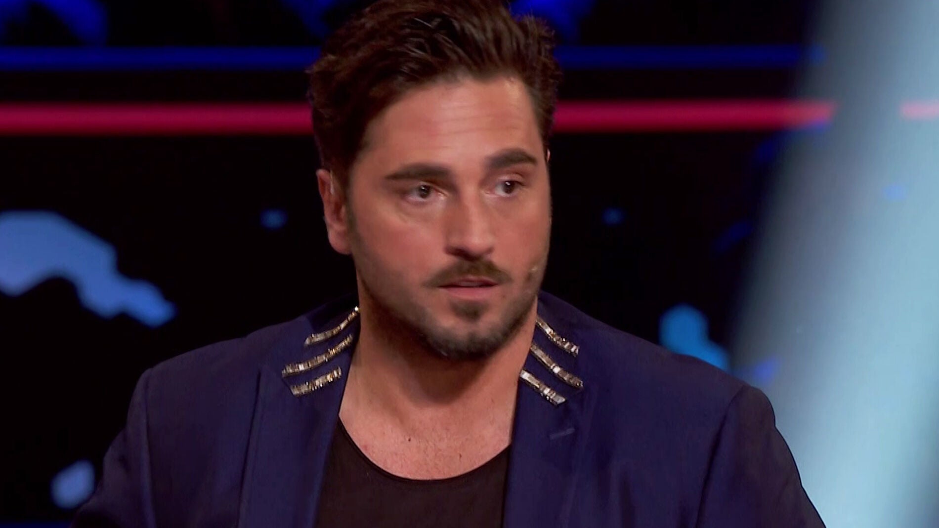 David Bustamante alucina con la reacci&oacute;n de un talent al no elegirle como coach en 'La Voz Senior'