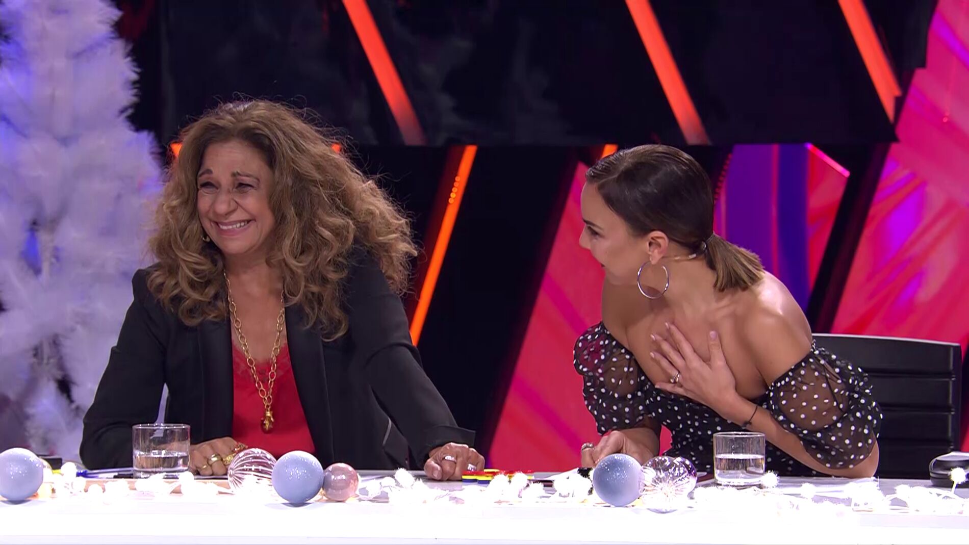 La confesi&oacute;n de Lolita que deja a todos boquiabiertos en &lsquo;Tu cara me suena&rsquo;: &ldquo;Si no llevo ni bragas c&oacute;mo voy a llevar faja&rdquo;