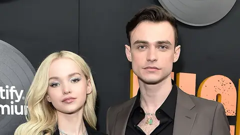 Dove Cameron y Thomas Doherty Dove Cameron y Thomas Doherty