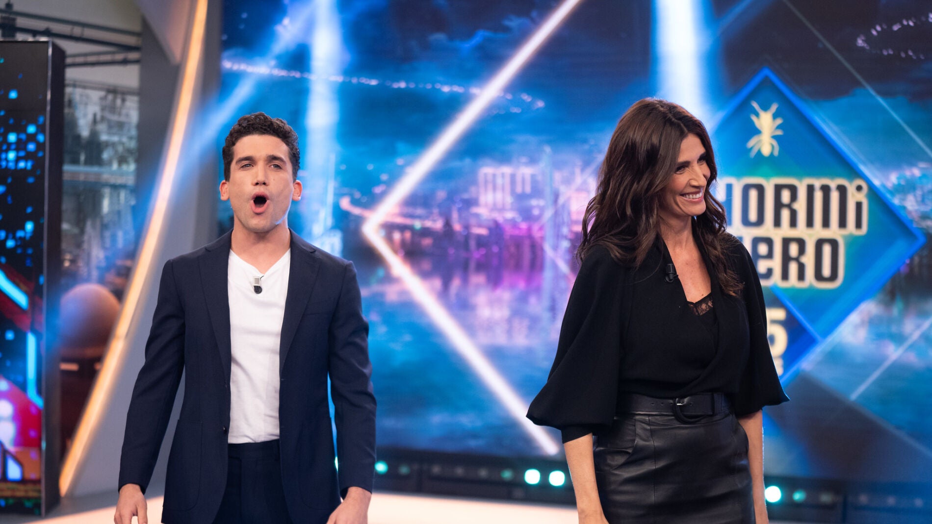 Disfruta de la entrevista completa a Jaime Lorente y Elia Galera en 'El Hormiguero 3.0'