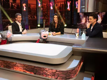 Jaime Lorente revela a Trancas y Barrancas su operación más dolorosa... ¡sin anestesia! Jaime Lorente revela a Trancas y Barrancas su operación más dolorosa... ¡sin anestesia!