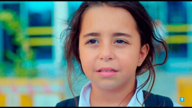 Öykü busca a su padre y se encuentra con una respuesta que destroza su corazón