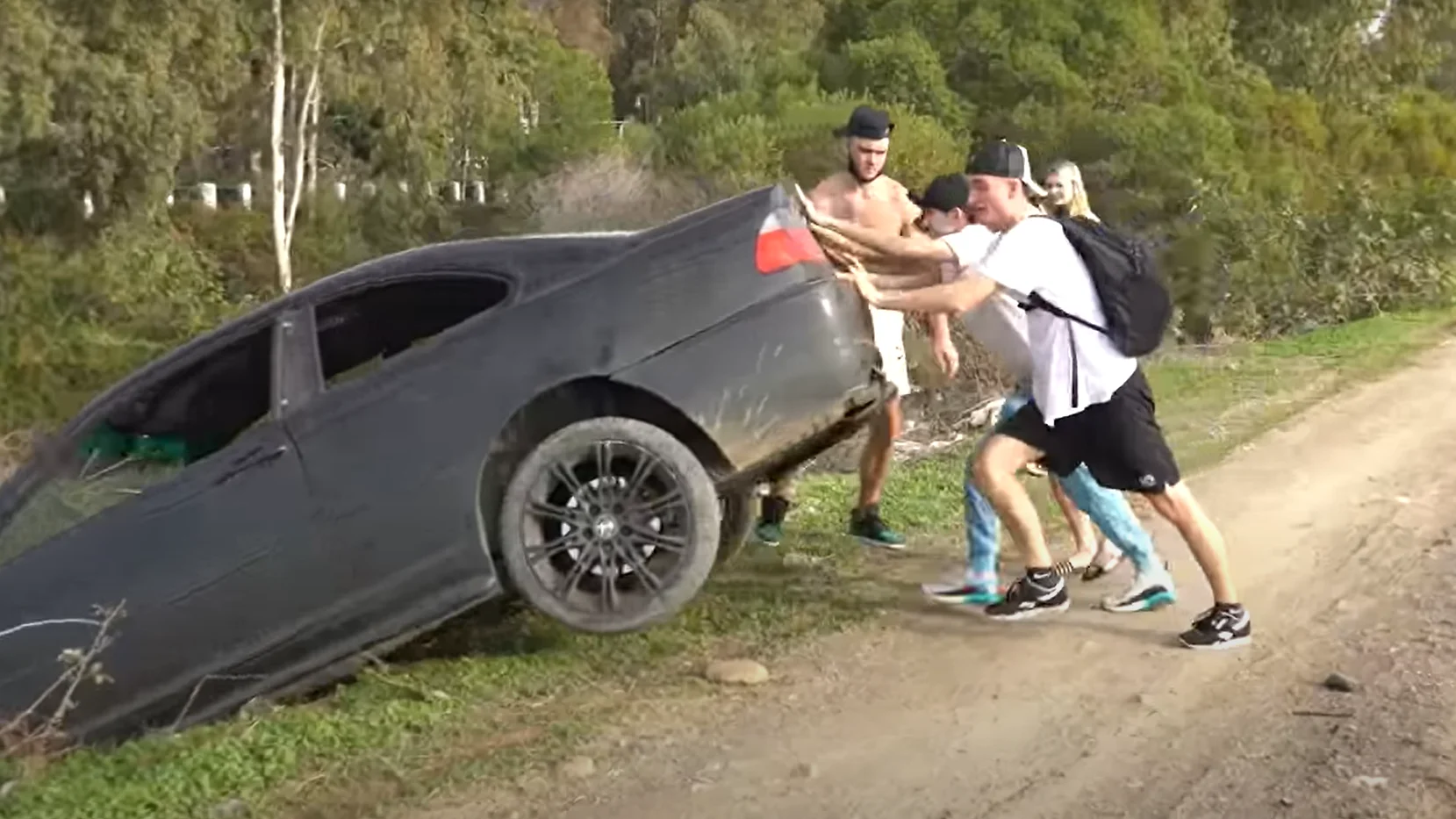 El 'influencer' brit&aacute;nico Ryan Taylor, detenido en Marbella por tirar un BMW a una acequia