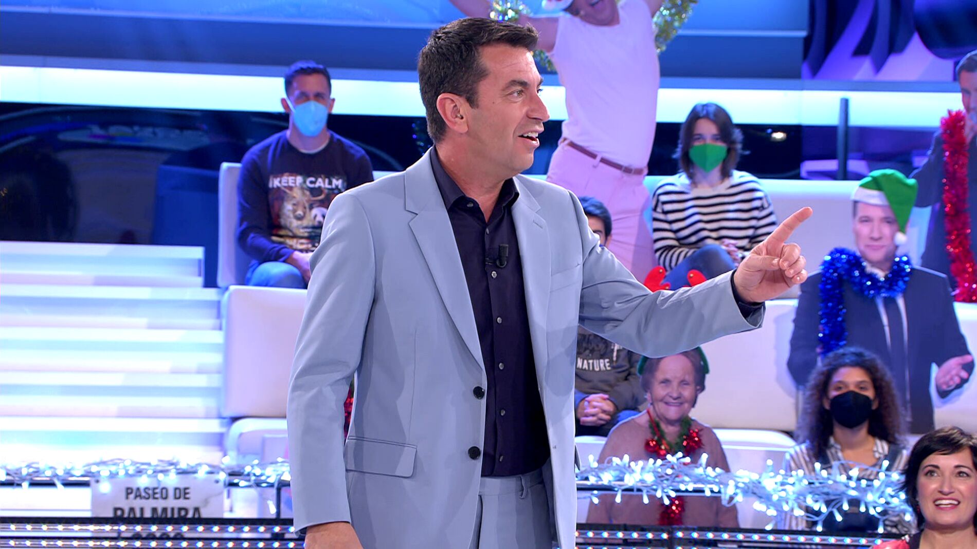 Arturo Valls reabre el gran debate de &lsquo;&iexcl;Ahora caigo!&rsquo;: &iquest;Cu&aacute;l debe ser la canci&oacute;n del euro?