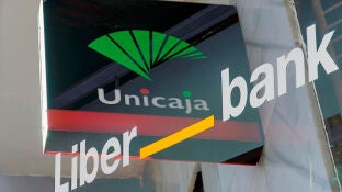 Unicaja y Liberbank aprueban su fusi&oacute;n