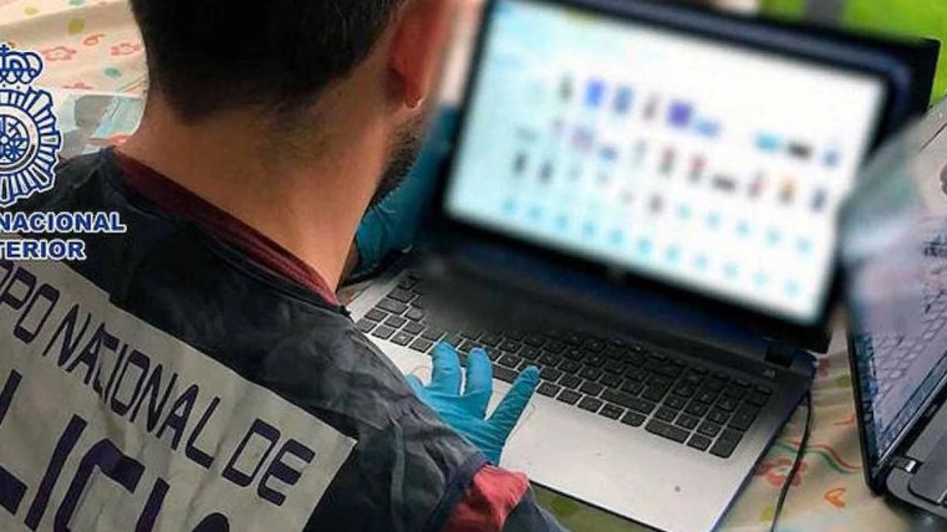 Detienen a un menor en Palma de Mallorca por distribución de pornografía infantil Detienen a un menor en Palma de Mallorca por distribución de pornografía infantil