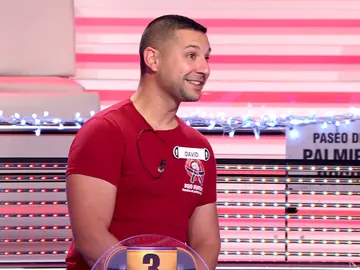 El nombre de la mascota de un concursante deja fascinado a Arturo Valls El nombre de la mascota de un concursante deja fascinado a Arturo Valls