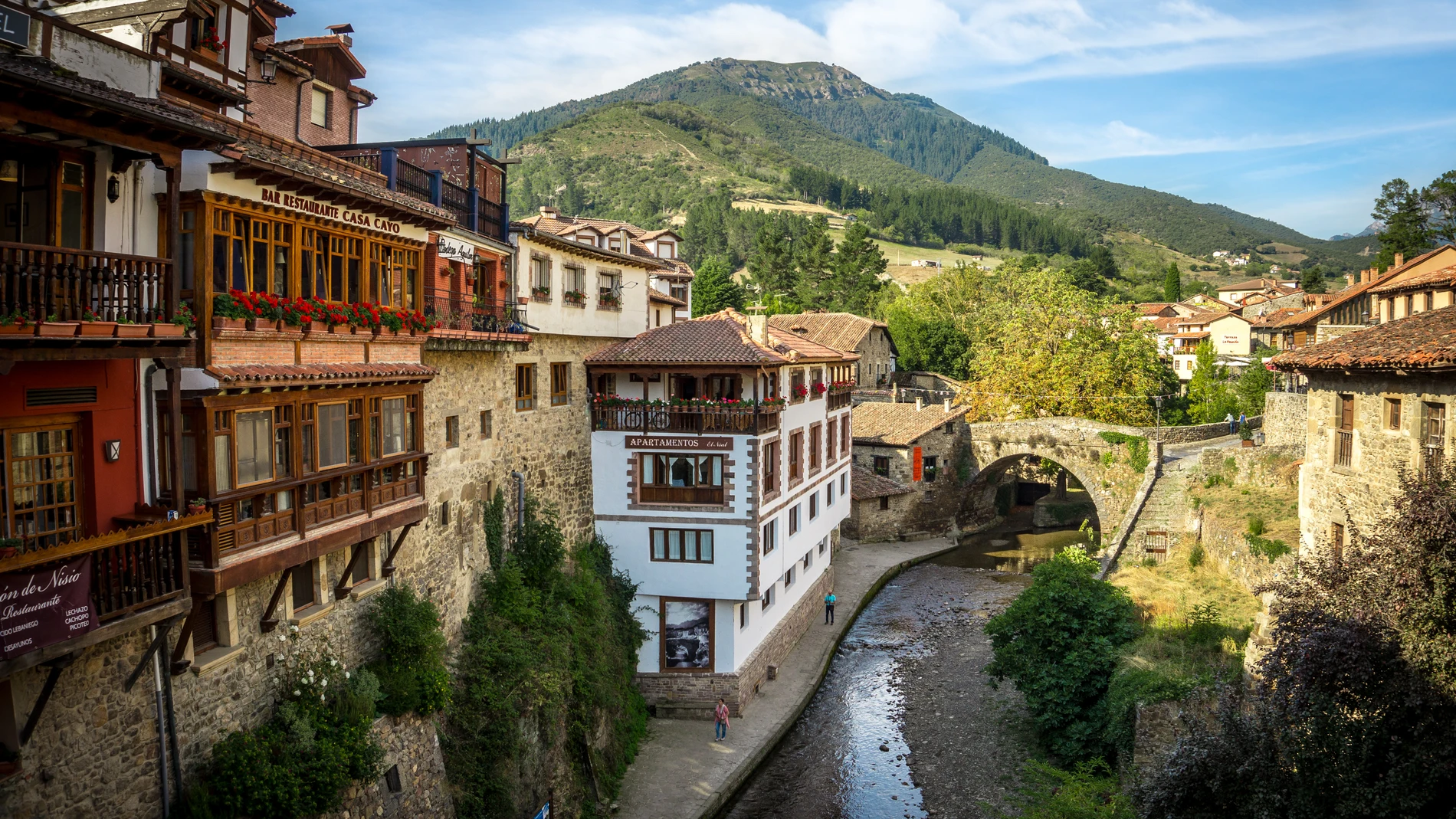 Los pueblos con más encanto para pasar la Nochevieja Los pueblos con más encanto para pasar la Nochevieja