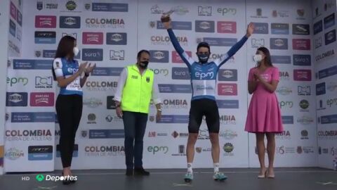 &Oacute;scar Sevilla, el ciclista de la eterna juventud, sigue subido a la bicicleta a los 44 a&ntilde;os 