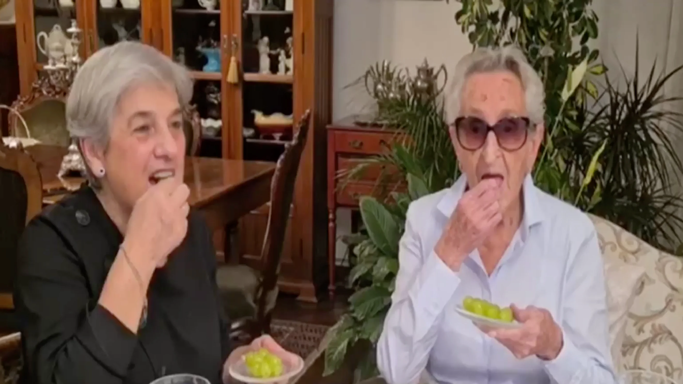 Paquita, de 107 a&ntilde;os, supera el coronavirus y celebra a&ntilde;o nuevo con su familia
