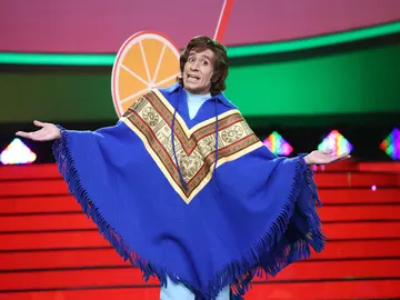 Mario Vaquerizo disfruta ‘En La fiesta de Blas’ como Fórmula V Mario Vaquerizo disfruta ‘En La fiesta de Blas’ como Fórmula V