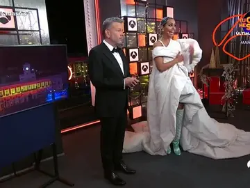 Las Campanadas 2020 con Cristina Pedroche y Alberto Chicote: así las han contado en Antena 3 Las Campanadas 2020 con Cristina Pedroche y Alberto Chicote: así las han contado en Antena 3