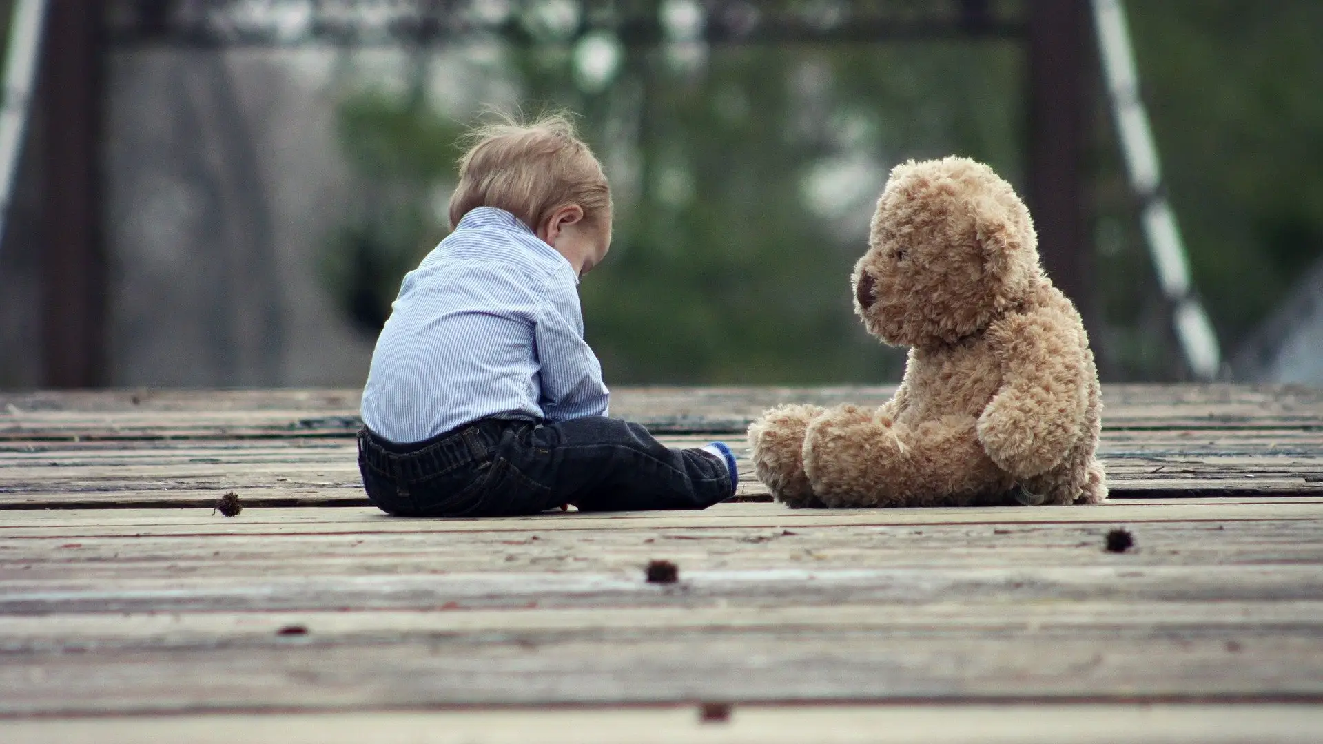 Niño abandonado en Estados Unidos Niño abandonado en Estados Unidos