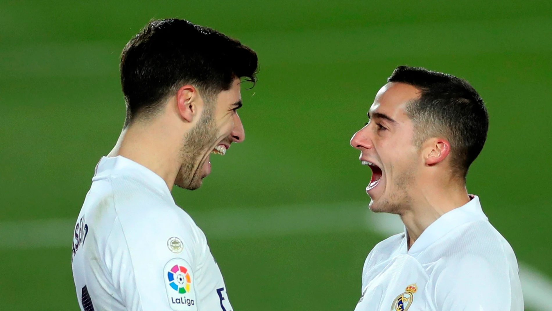Asensio y Lucas celebran un gol del Real Madrid Asensio y Lucas celebran un gol del Real Madrid