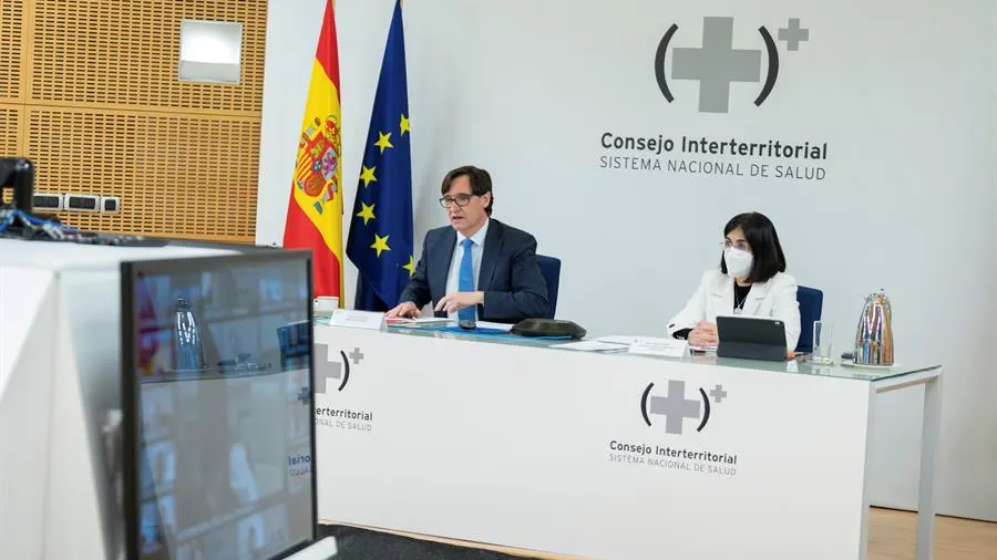 Salvador Illa: "Vienen semanas duras con un incremento de casos hasta que no esté inmunizada una parte de la población" Salvador Illa: "Vienen semanas duras con un incremento de casos hasta que no esté inmunizada una parte de la población"