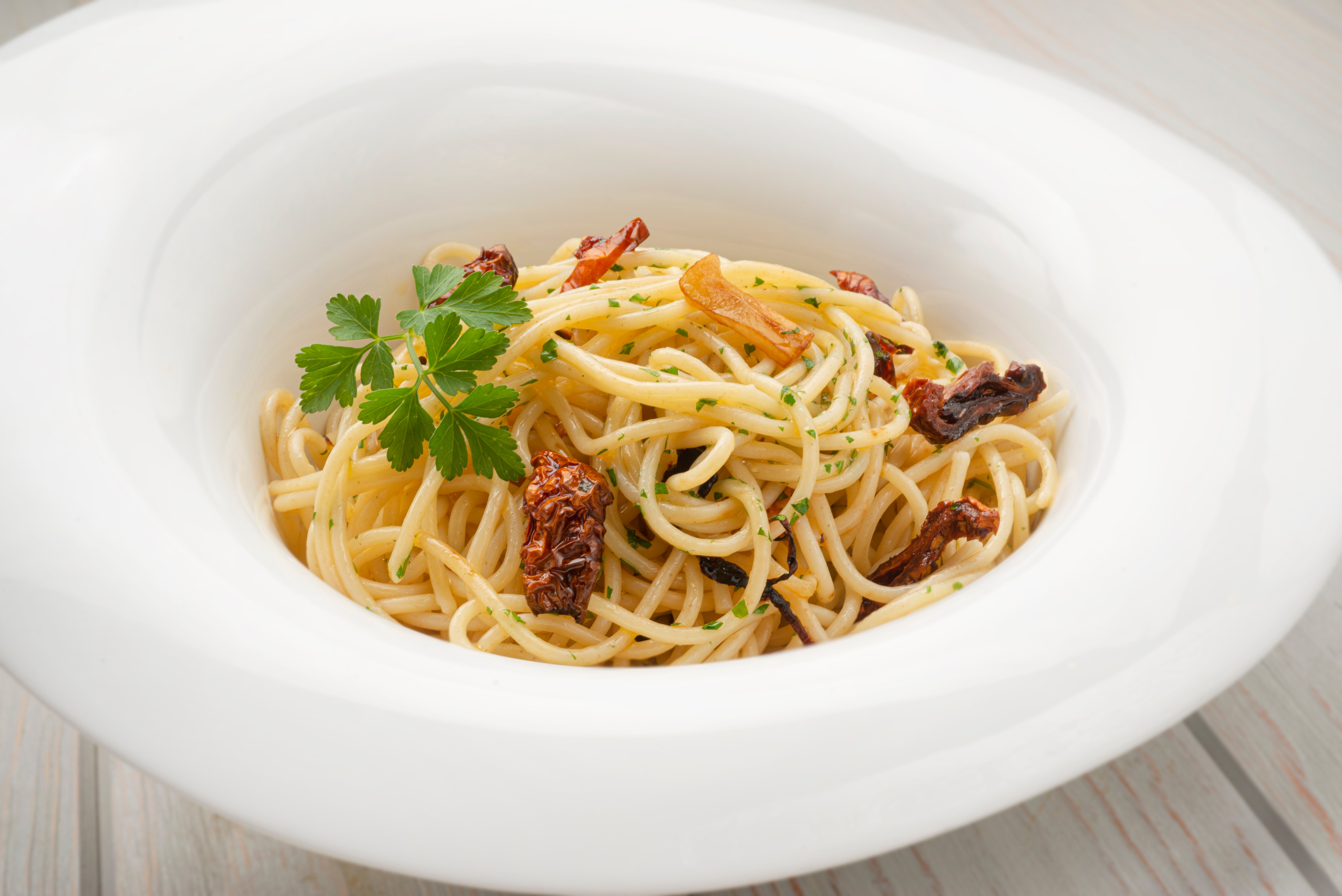 La receta con sabor italiano de Karlos Arguiñano: Espaguetis al ajillo