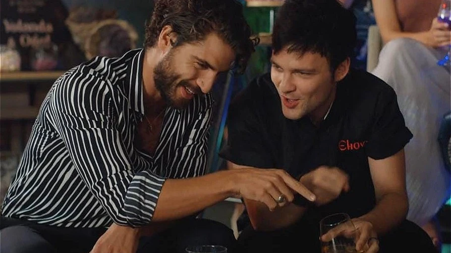 Maxi Iglesias y Adam Jezierski en 'FoQ: el reencuentro'