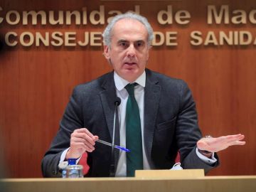 El consejero de Sanidad de la Comunidad de Madrid, Enrique Ruiz Escudero
