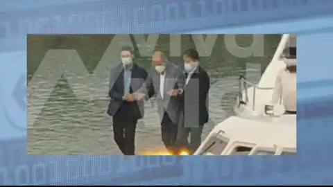 Fotografían al Rey Juan Carlos en Abu Dhabi cinco meses después de su salida de España Fotografían al Rey Juan Carlos en Abu Dhabi cinco meses después de su salida de España
