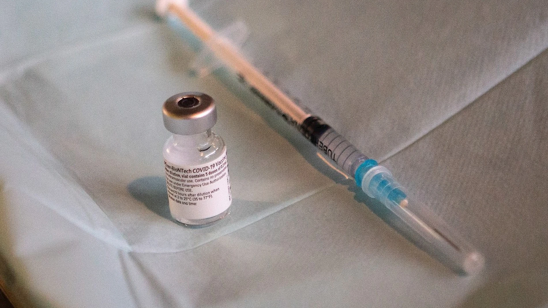 El virión sintético, el elemento de la vacuna española que podría acabar definitivamente con el coronavirus El virión sintético, el elemento de la vacuna española que podría acabar definitivamente con el coronavirus