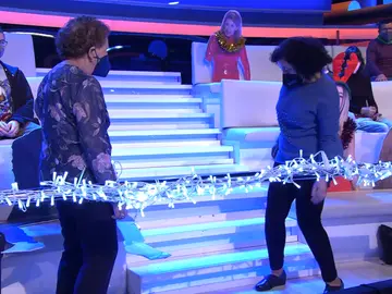 “Nunca había visto una arritmia tan grande”, Arturo Valls se rinde los pasos de baile de la compañera de Palmira Gogó “Nunca había visto una arritmia tan grande”, Arturo Valls se rinde los pasos de baile de la compañera de Palmira Gogó
