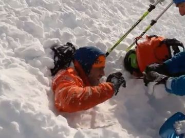 alud de nieve en la monta&ntilde;a de Huesca