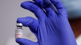 Estados Unidos recomendar&aacute; una dosis de refuerzo de la vacuna de Pfizer contra el coronavirus